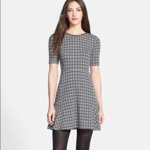 Theory dress size 4 houndstooth tulip hem